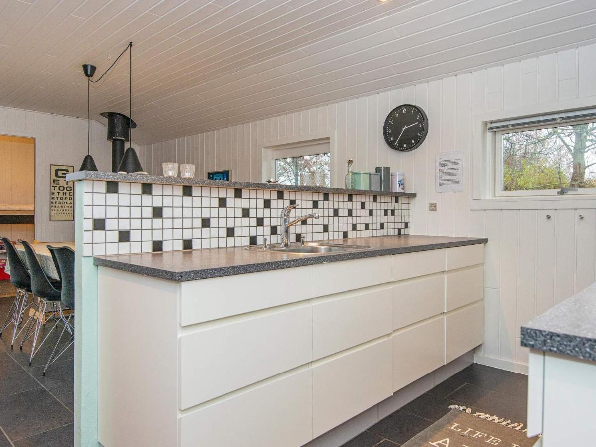 Holiday Home Lyngvej IV Fjerbæk Exteriör bild