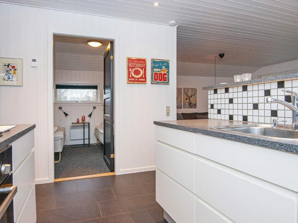 Holiday Home Lyngvej IV Fjerbæk Exteriör bild