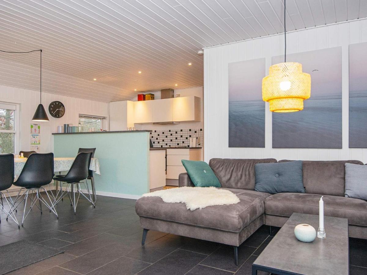 Holiday Home Lyngvej IV Fjerbæk Exteriör bild