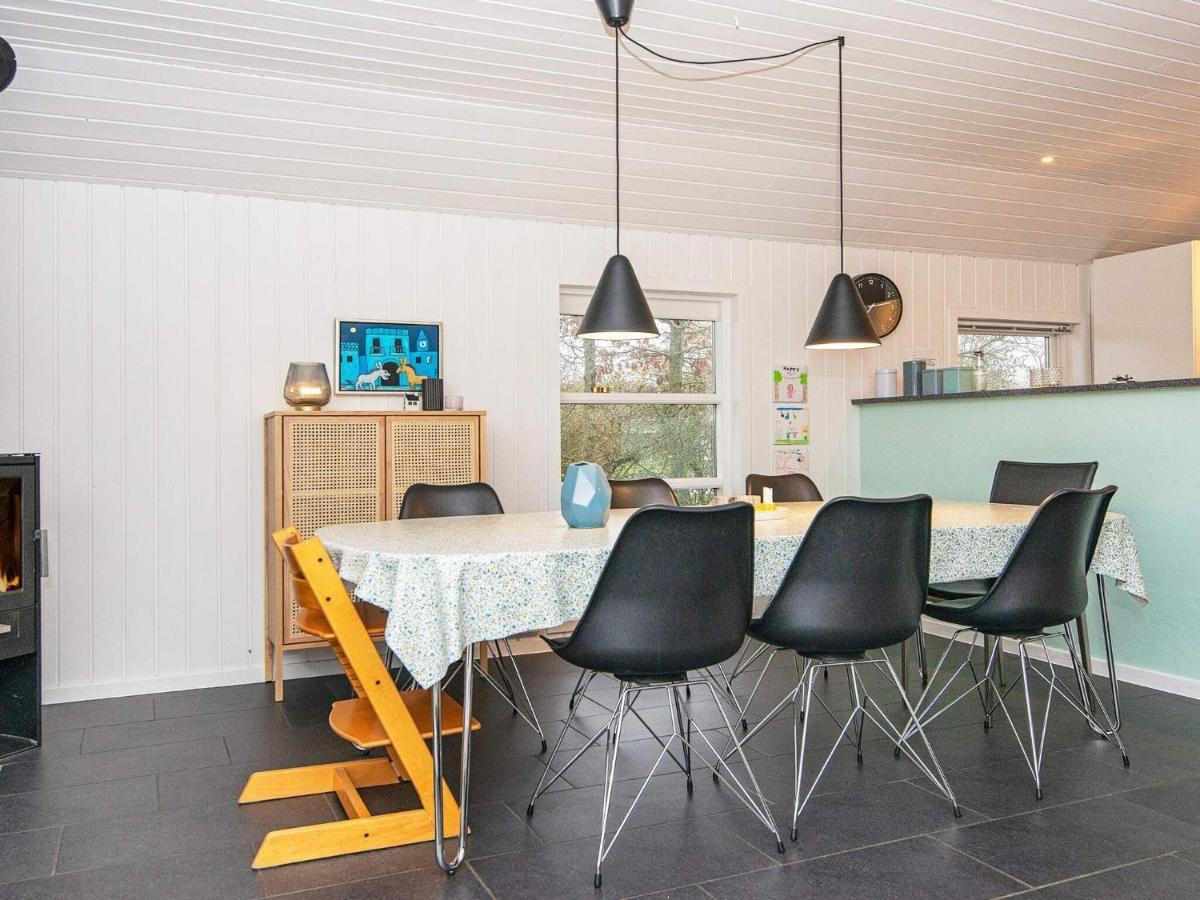 Holiday Home Lyngvej IV Fjerbæk Exteriör bild